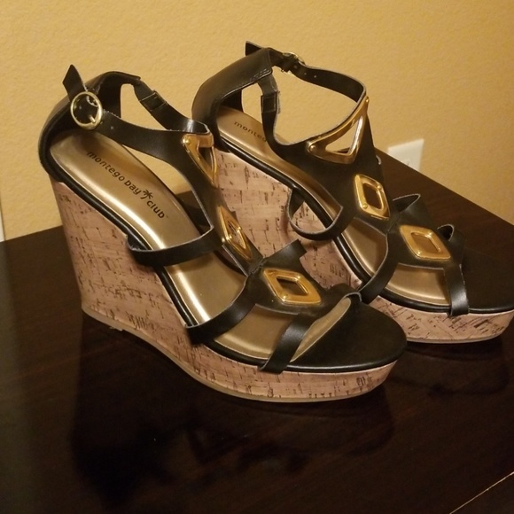 Black and gold wedge heels - Picture 2 of 5